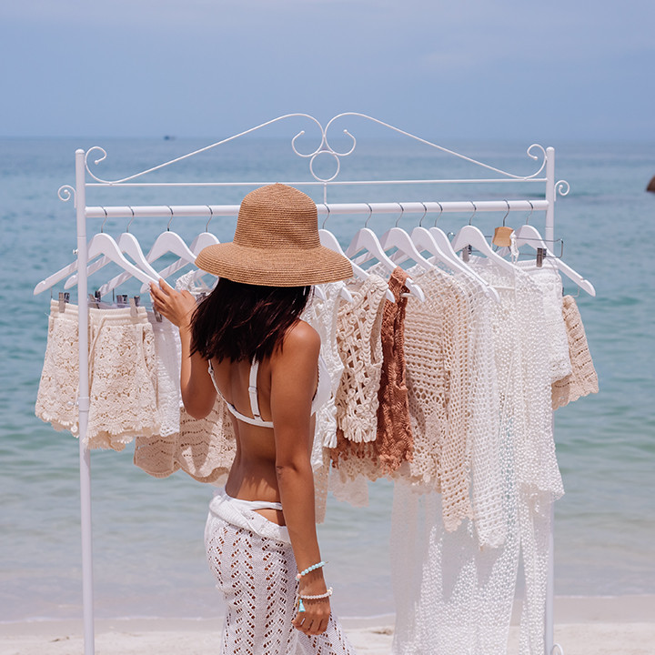 Closet Color Code: Build Your Perfect Capsule Palette